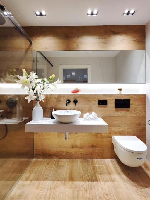 Increible Apartamento De Lujo En Terrassa Esterno foto